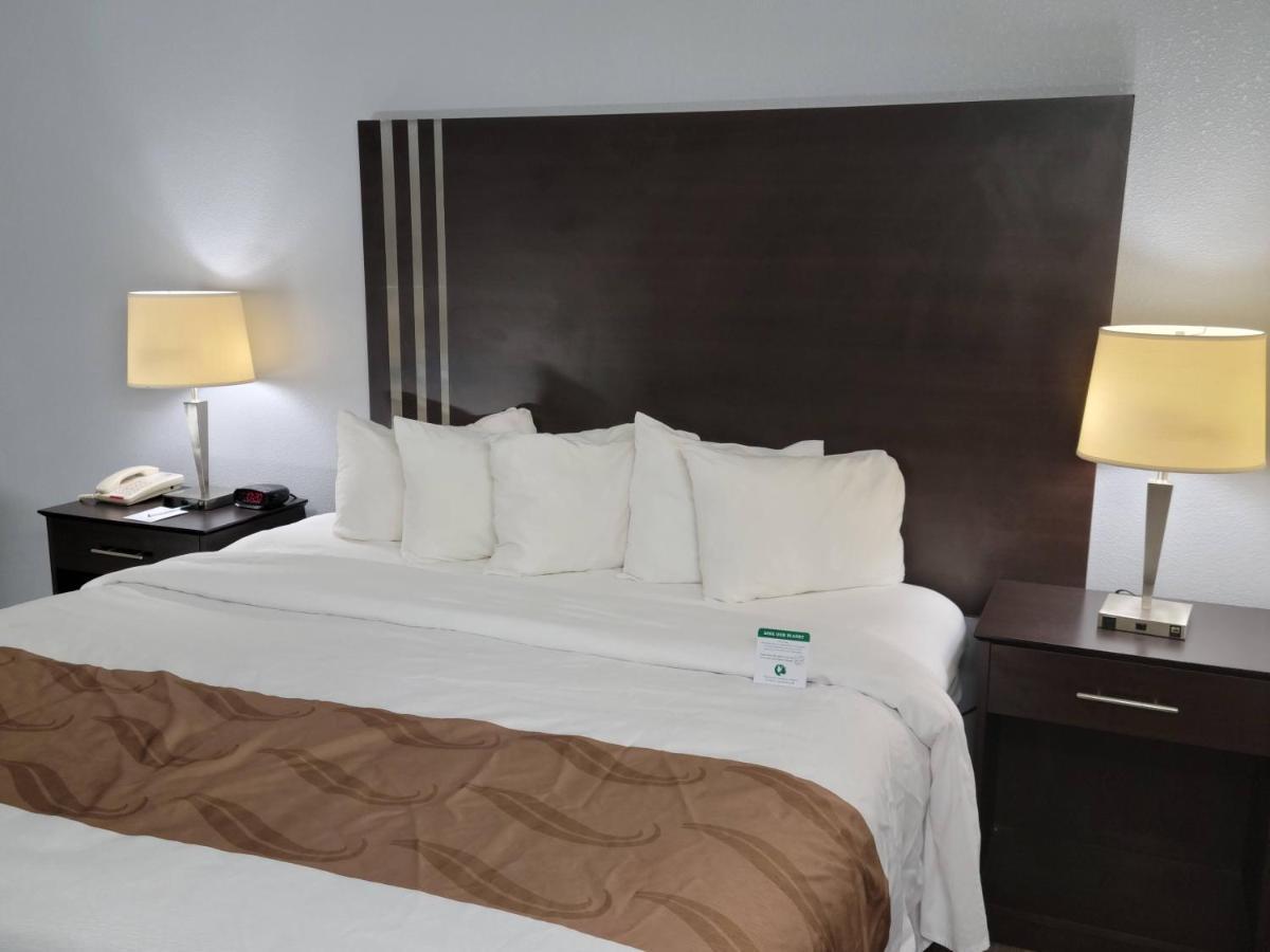 Quality Inn Terre Haute University Area Eksteriør billede
