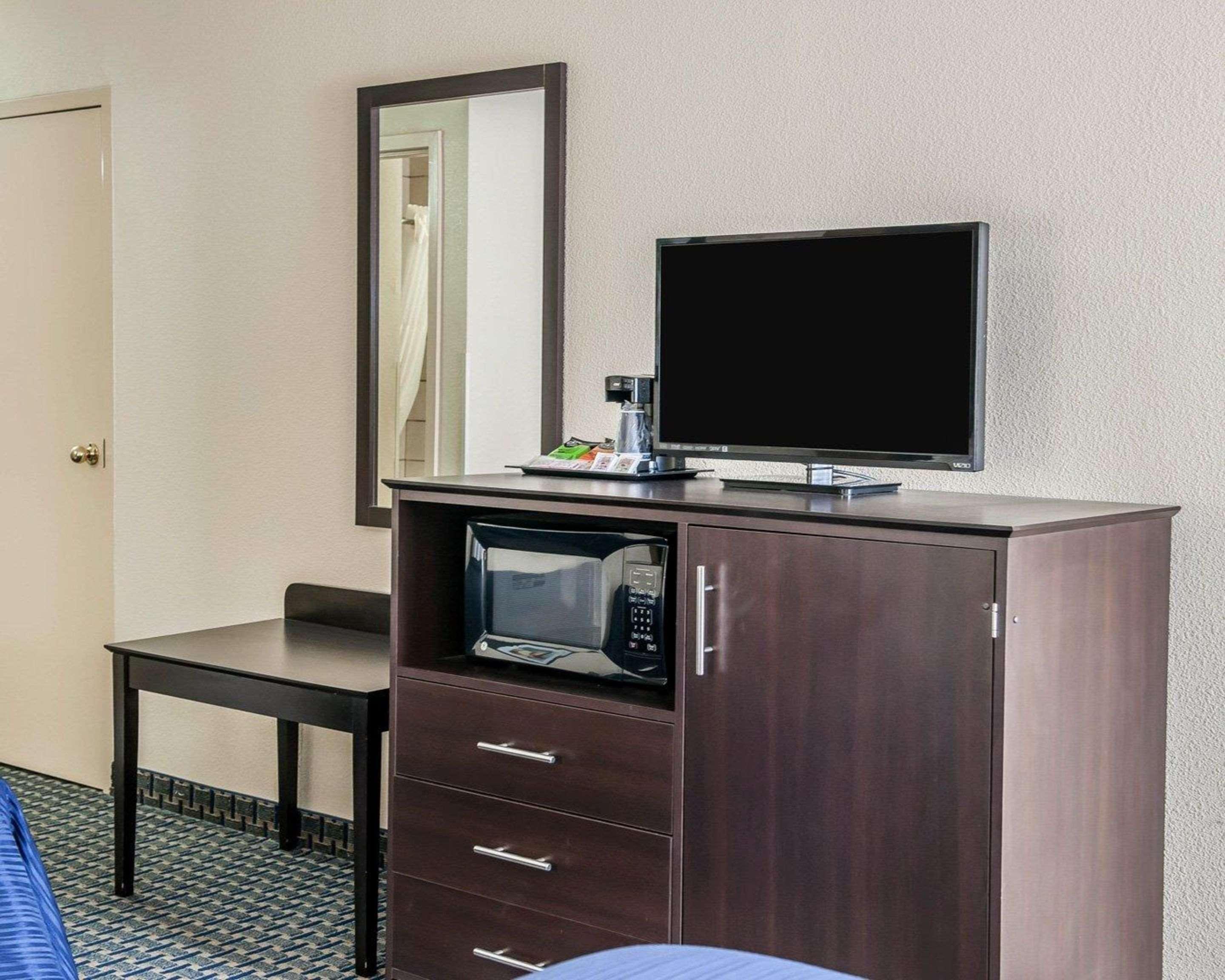 Quality Inn Terre Haute University Area Eksteriør billede