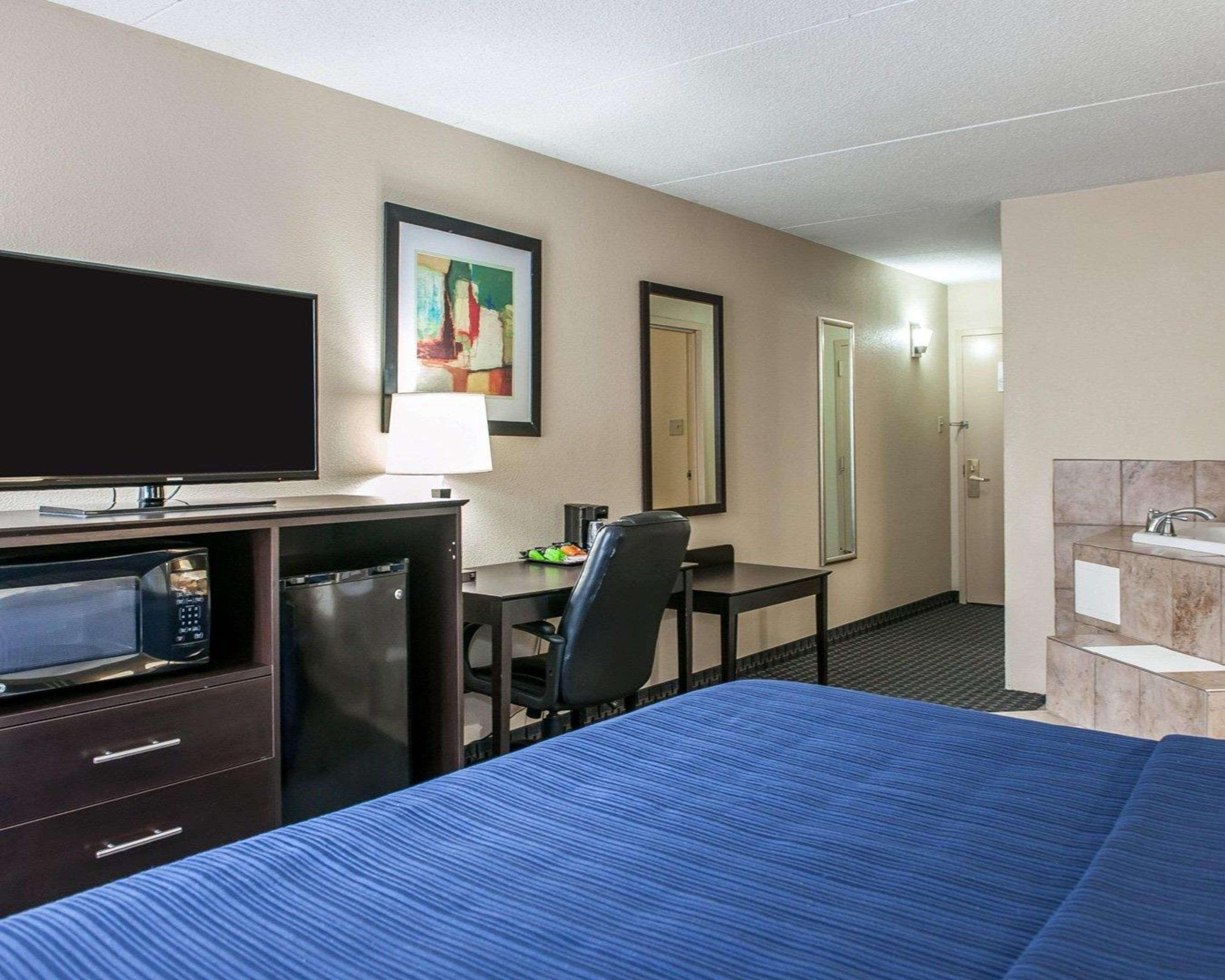 Quality Inn Terre Haute University Area Eksteriør billede