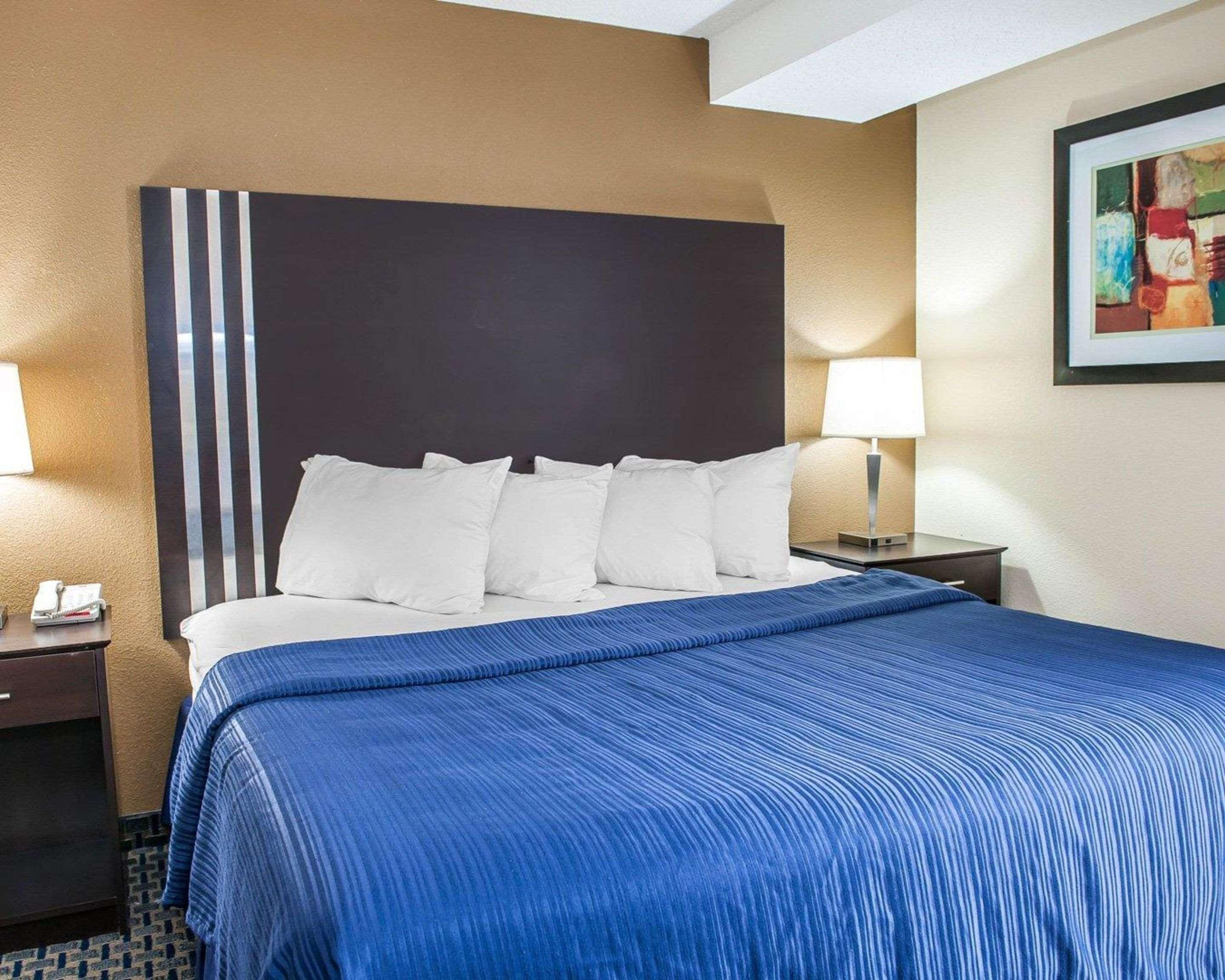 Quality Inn Terre Haute University Area Eksteriør billede